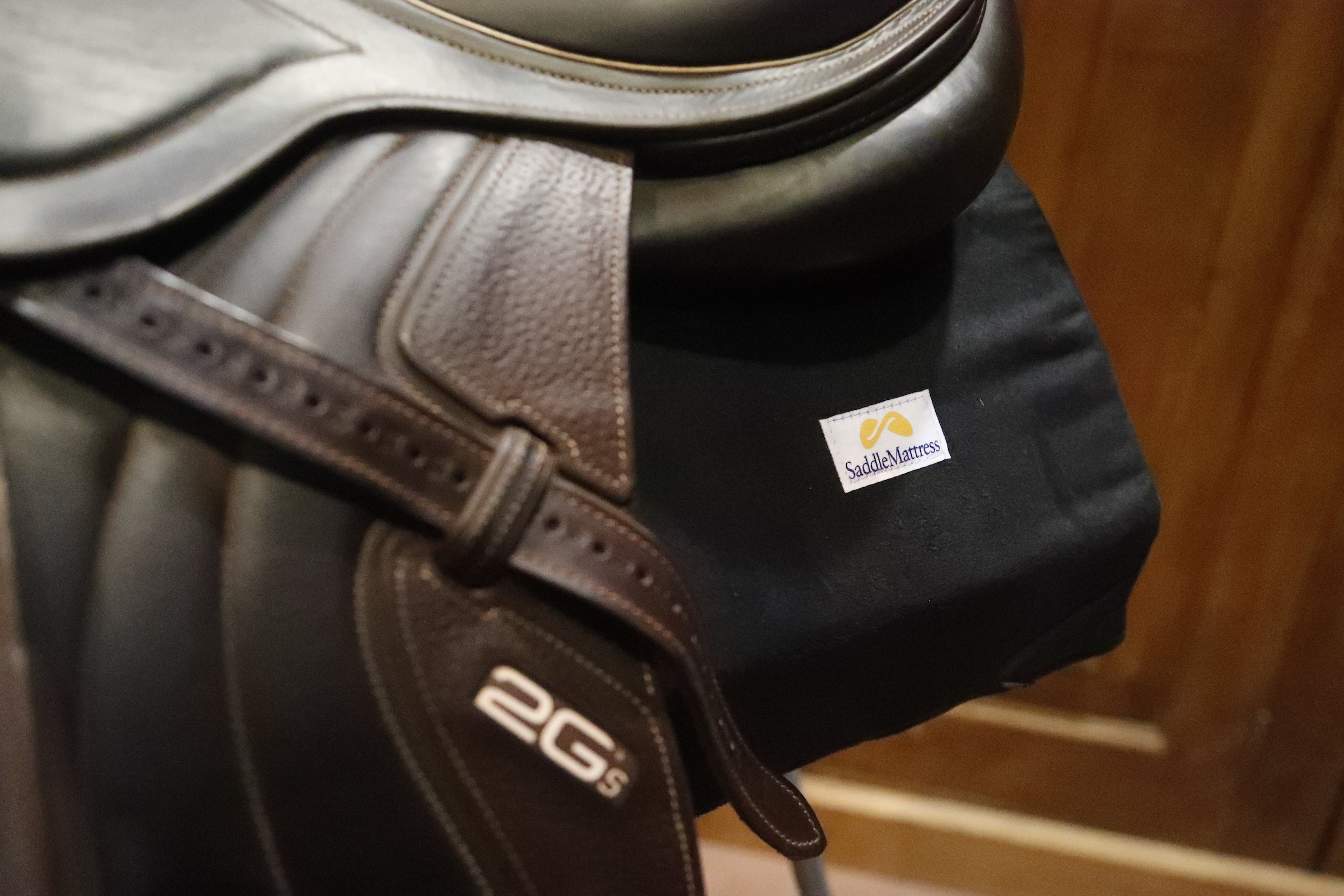 SaddleMattress Vertex - Personalized in Black or Dark Blue